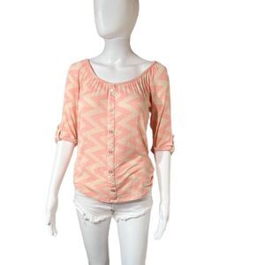 Button Round Hem Knit Top